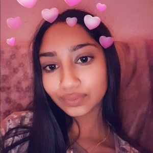 Meet your Posher, Fatima